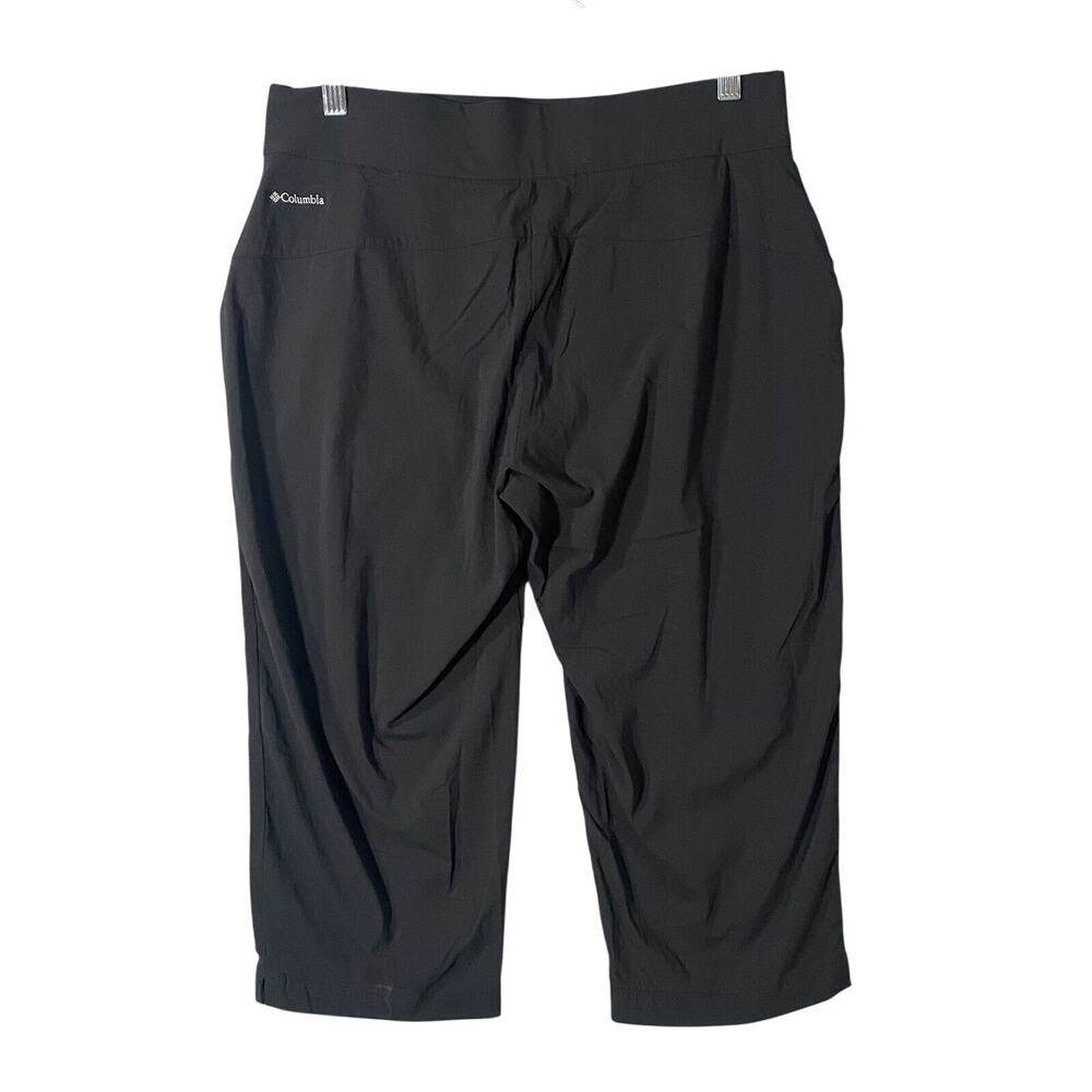 Columbia Omni-Shield Outdoor Hiking Black Crop Capri Pants Womans Size Medium - Picture 5 of 10